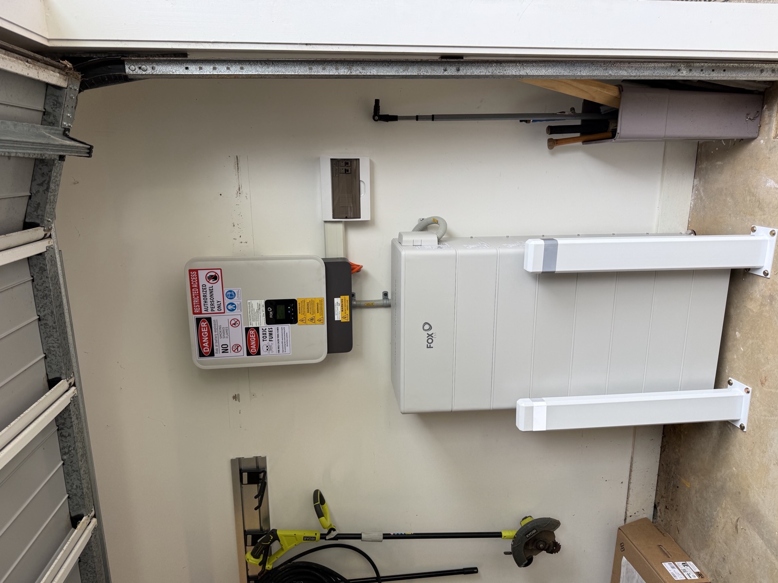 Fox ESS 10kw + 42kwh Storage — Residential