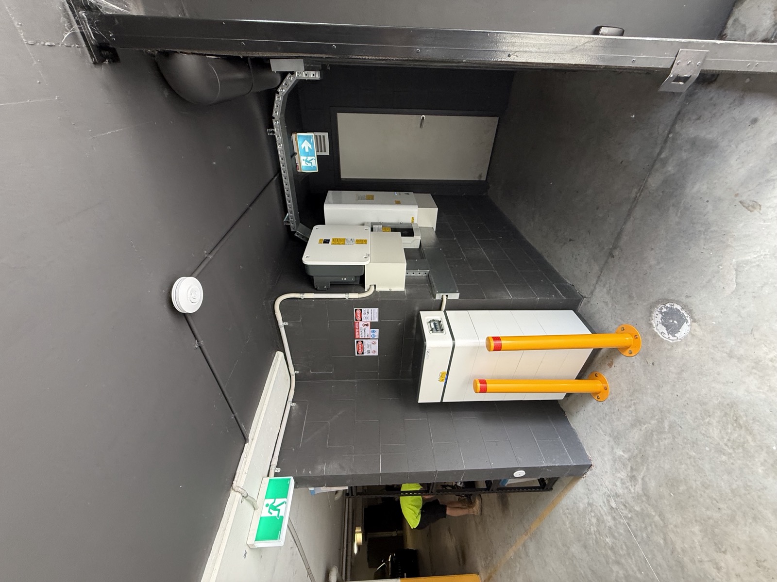 Sungrow 20kw + 30kwh Storage — Commercial multi dwelling